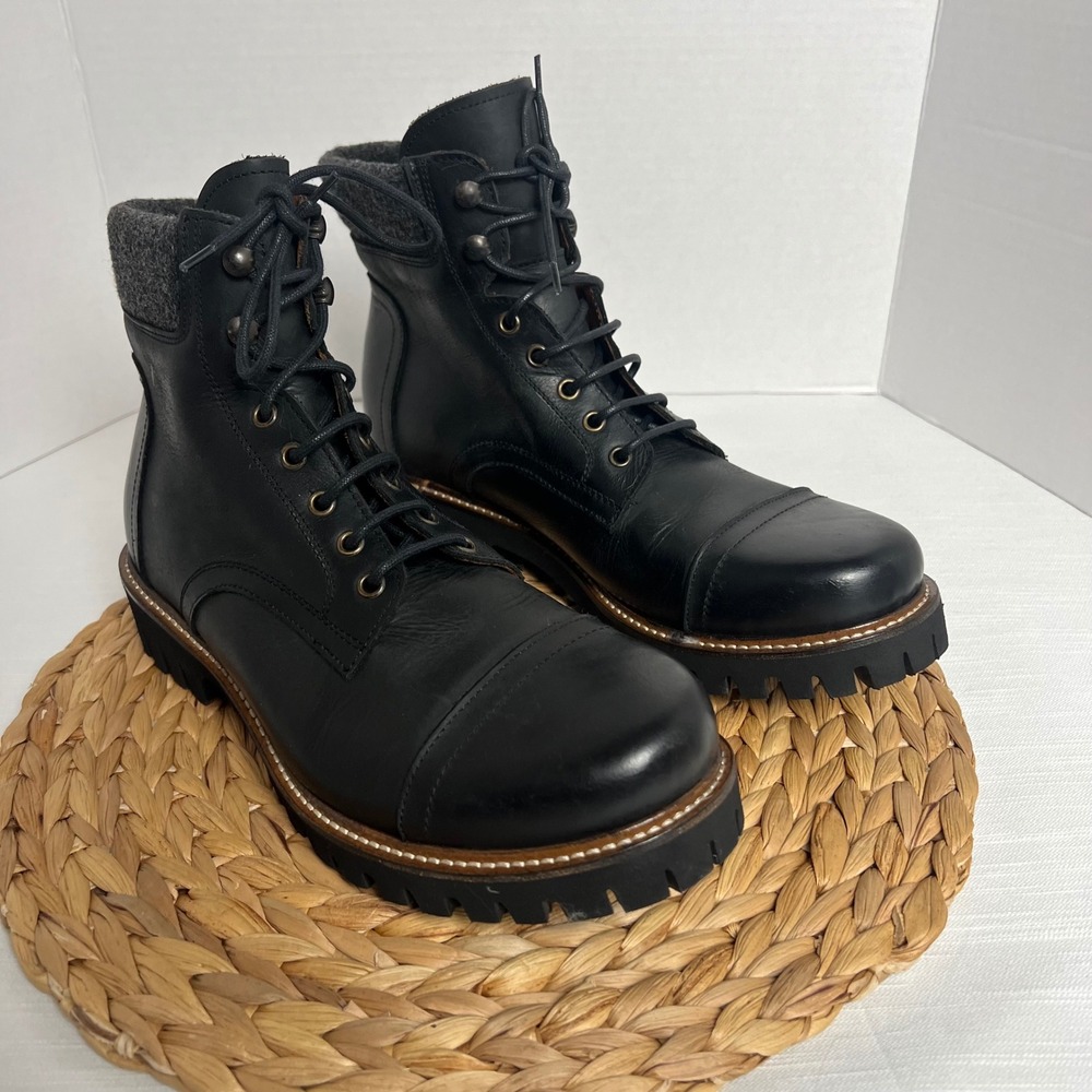 Barneys New York Black Leather Cap Toe Lug Sole Boots Made in Italy 9M